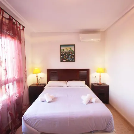 Perfect Family Getaway Fully Equipped 3-bedroom With Pool In Cala Capitan Torrevieja Feriehus