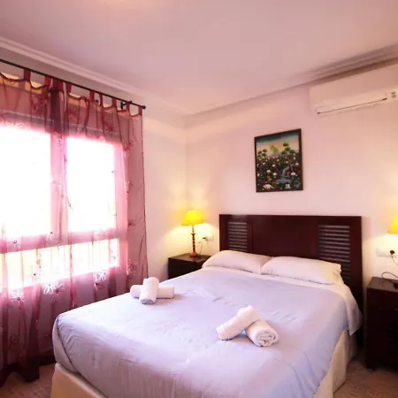 Perfect Family Getaway Fully Equipped 3-bedroom With Pool In Cala Capitan Torrevieja Feriehus Cabo Roig
